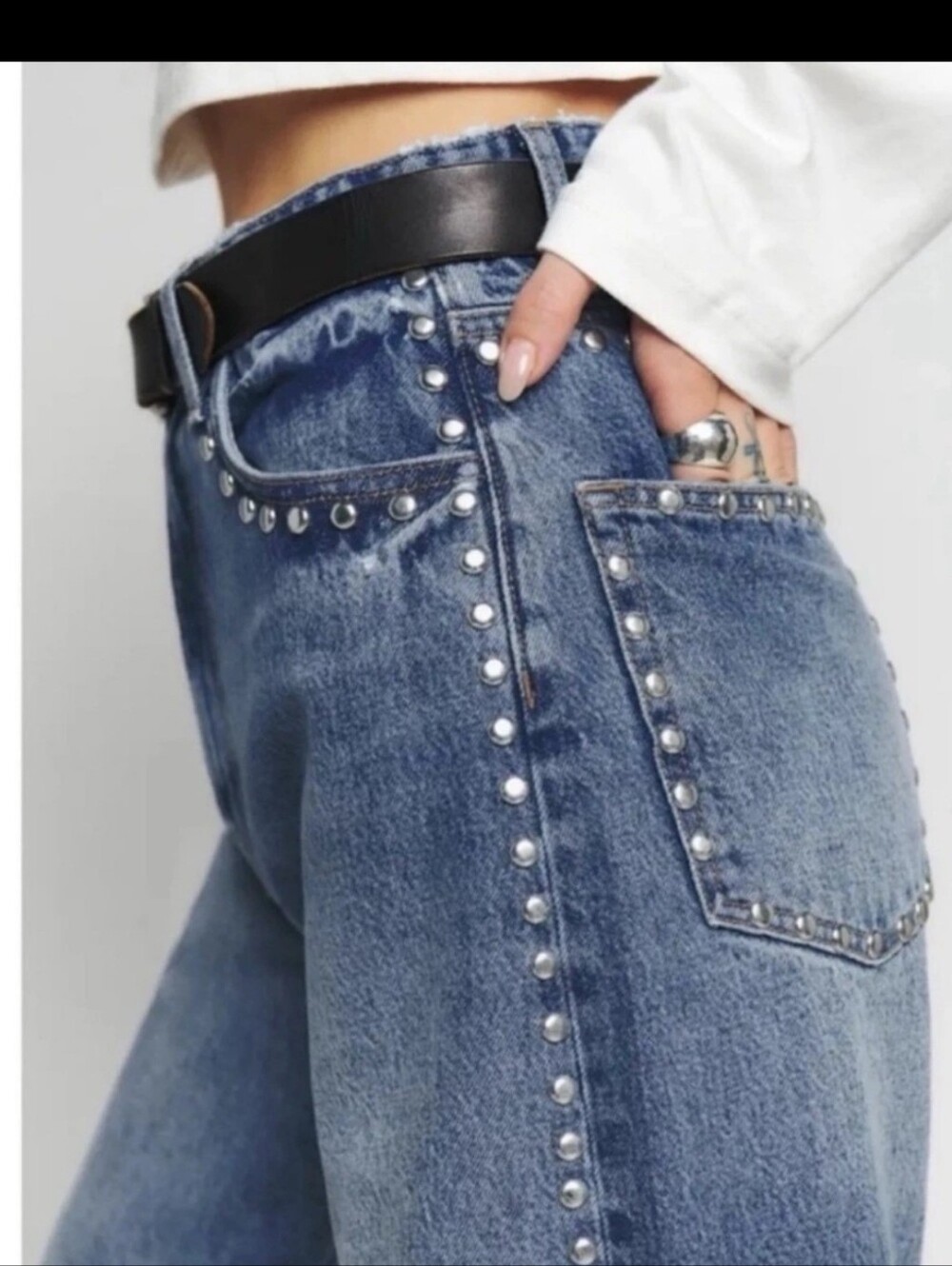Reformation Studded Light Blue Boyfriend Jeans Size 23"X25"
